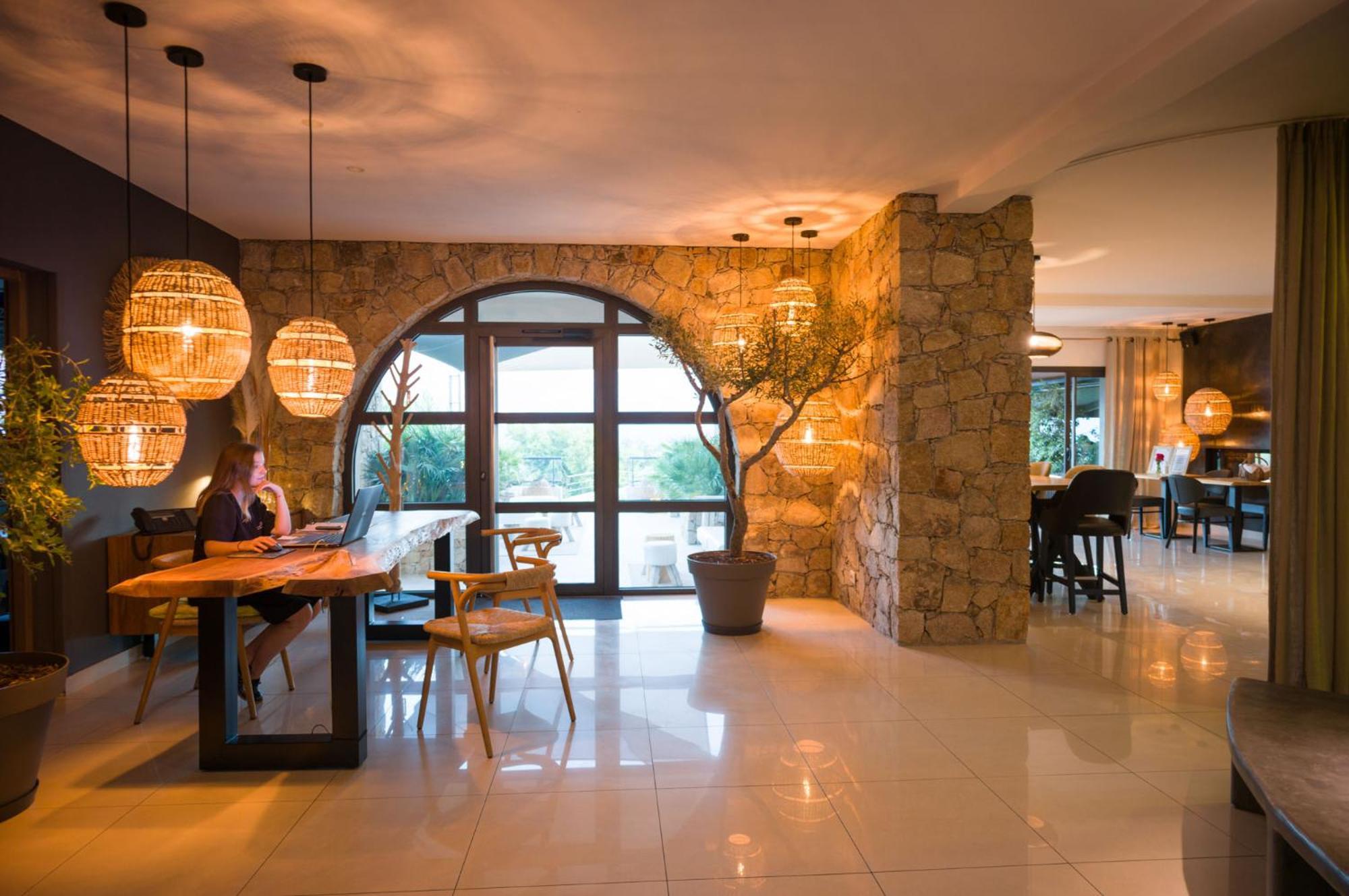 Hotel A Piattatella มอนติเชลโล ภายนอก รูปภาพ